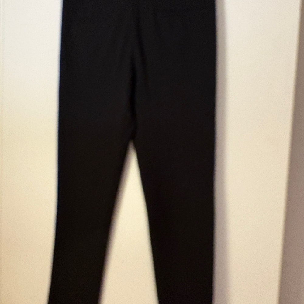 Sleek Black Women's Leggings